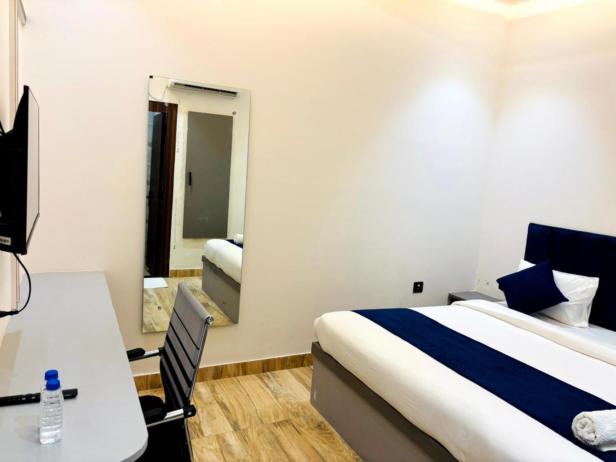 Hotel Taj Way By Jyoti Villa Agra  Luaran gambar