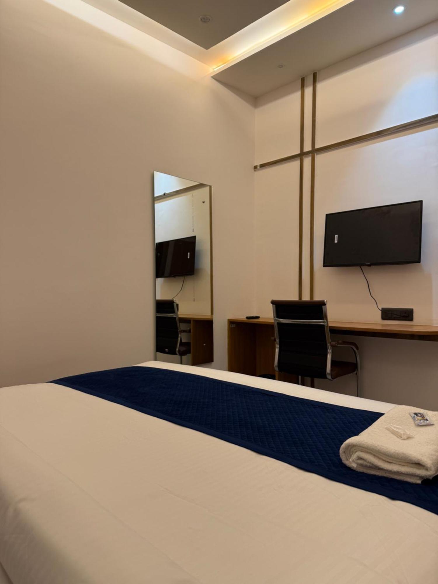 Hotel Taj Way By Jyoti Villa Agra  Luaran gambar